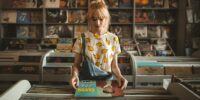 girl on vinyl shop
